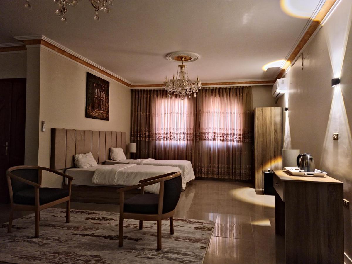 Twilight Hotel Petra Wadi Musa Exterior photo