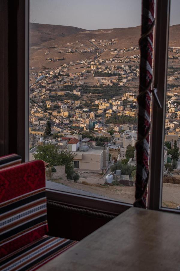 Twilight Hotel Petra Wadi Musa Exterior photo