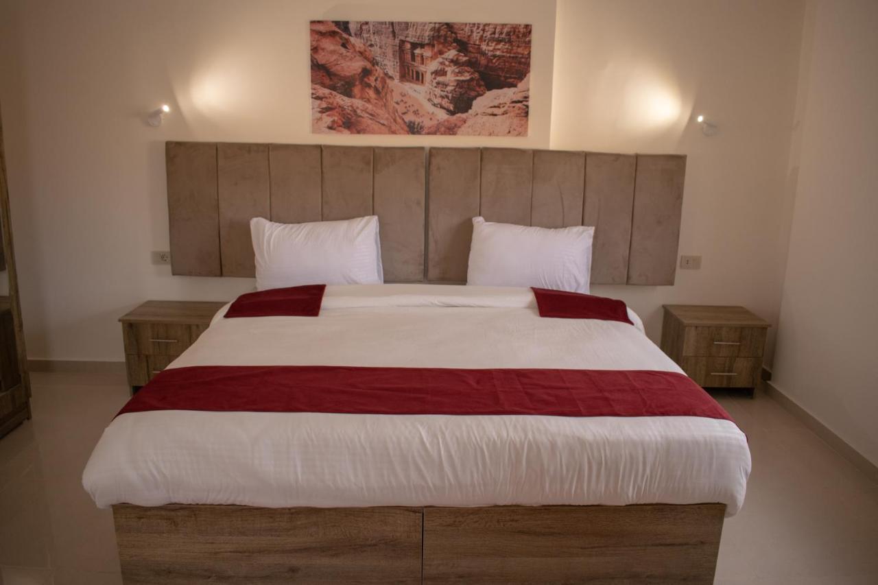 Twilight Hotel Petra Wadi Musa Exterior photo